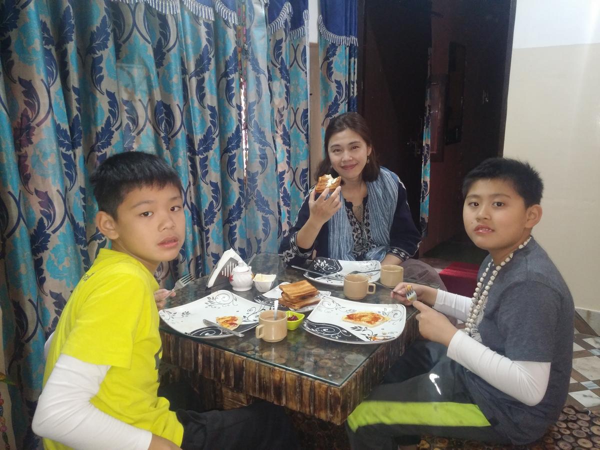 Kanha Paying Guest house Varanasi