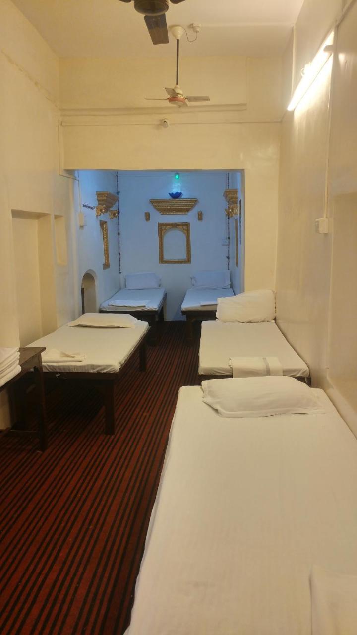 Guest house Kanha Paying Varanasi